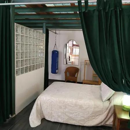 Loft De Diseno En Cima De גיחון